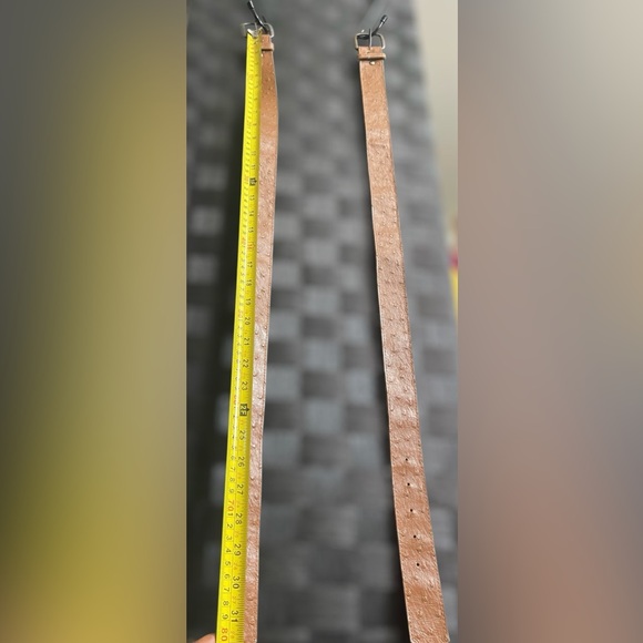 Woman’s Belt - Picture 2 of 5